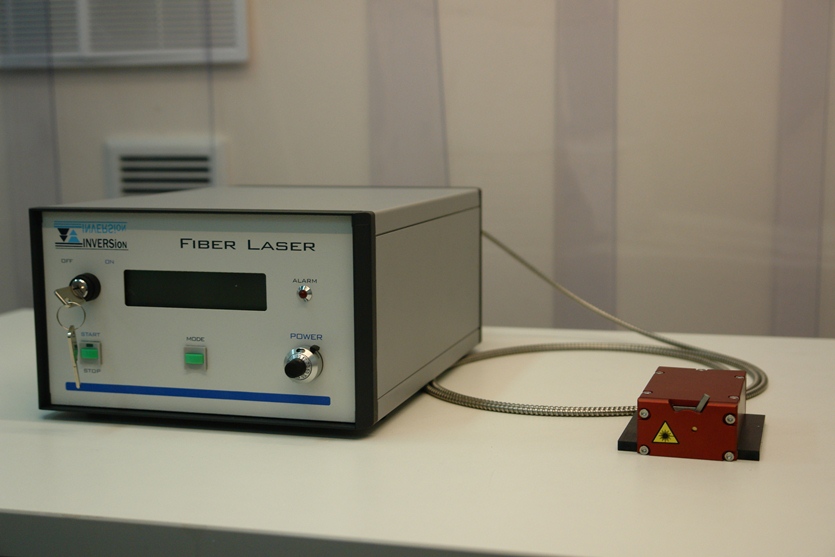 Волоконные иттербиевые лазеры: удобные и компактные источники мощного излучения в ИК-диапазоне
